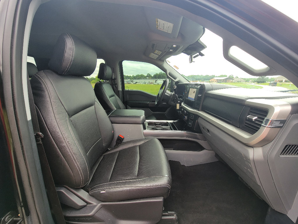 Used 2024 Ford F350 XLT w/ 360-Degree Camera Package AWD/4WD image 32