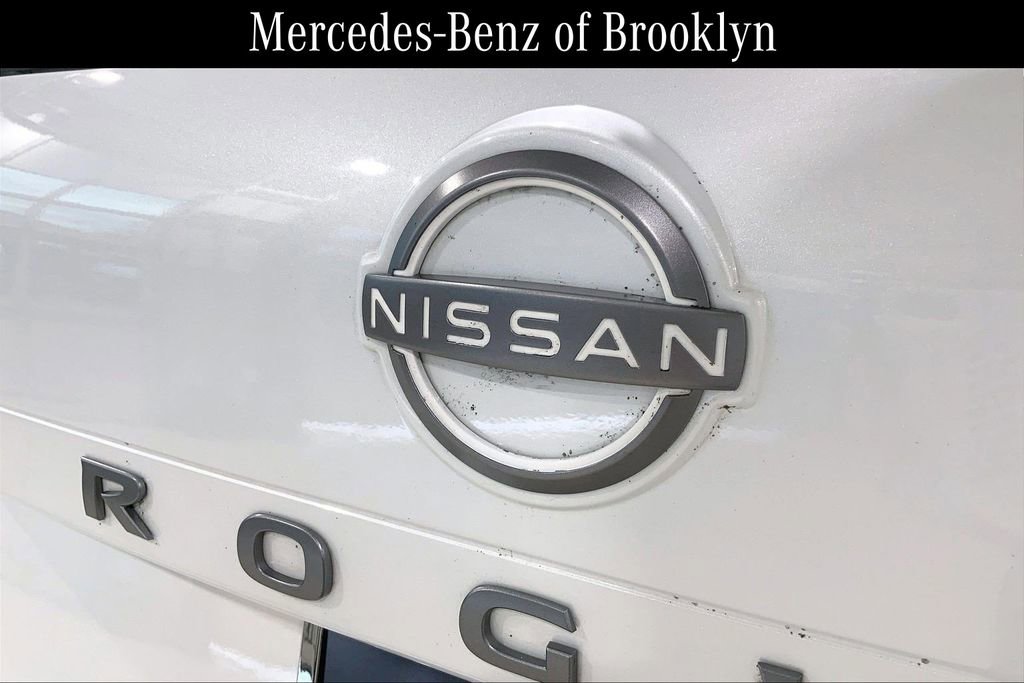 Used 2024 Nissan Rogue S image 30