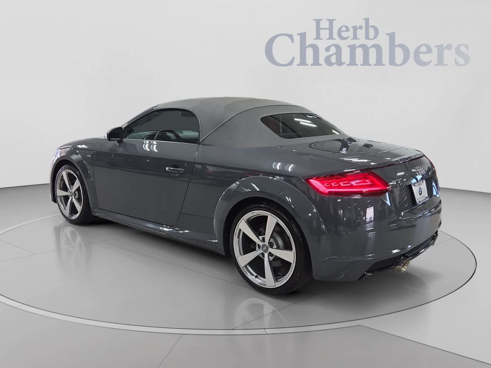 Used 2019 Audi TT 2.0T w/ Technology Package AWD/4WD image 3