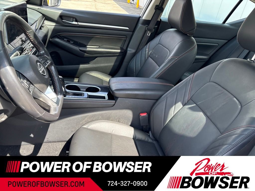 Used 2023 Nissan Altima 2.5 SR w/ SR Premium Package image 9
