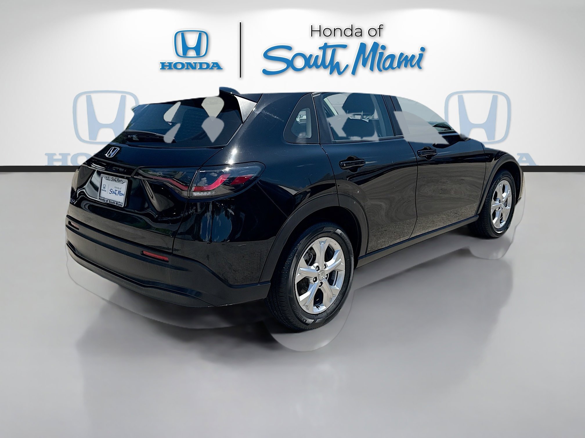 Certified 2025 Honda HR-V LX image 7