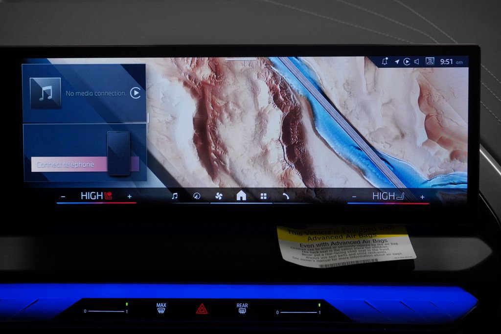 Used 2025 BMW X3 xDrive30i w/ M Sport Package image 12