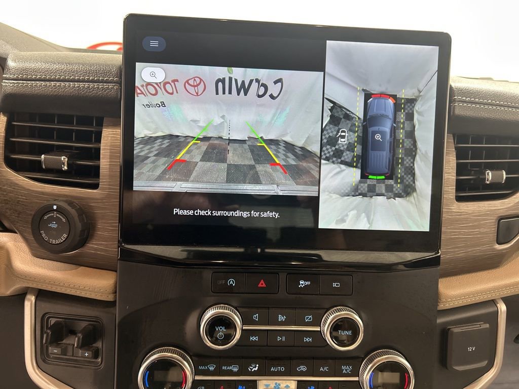 Used 2023 Ford Expedition Limited image 28