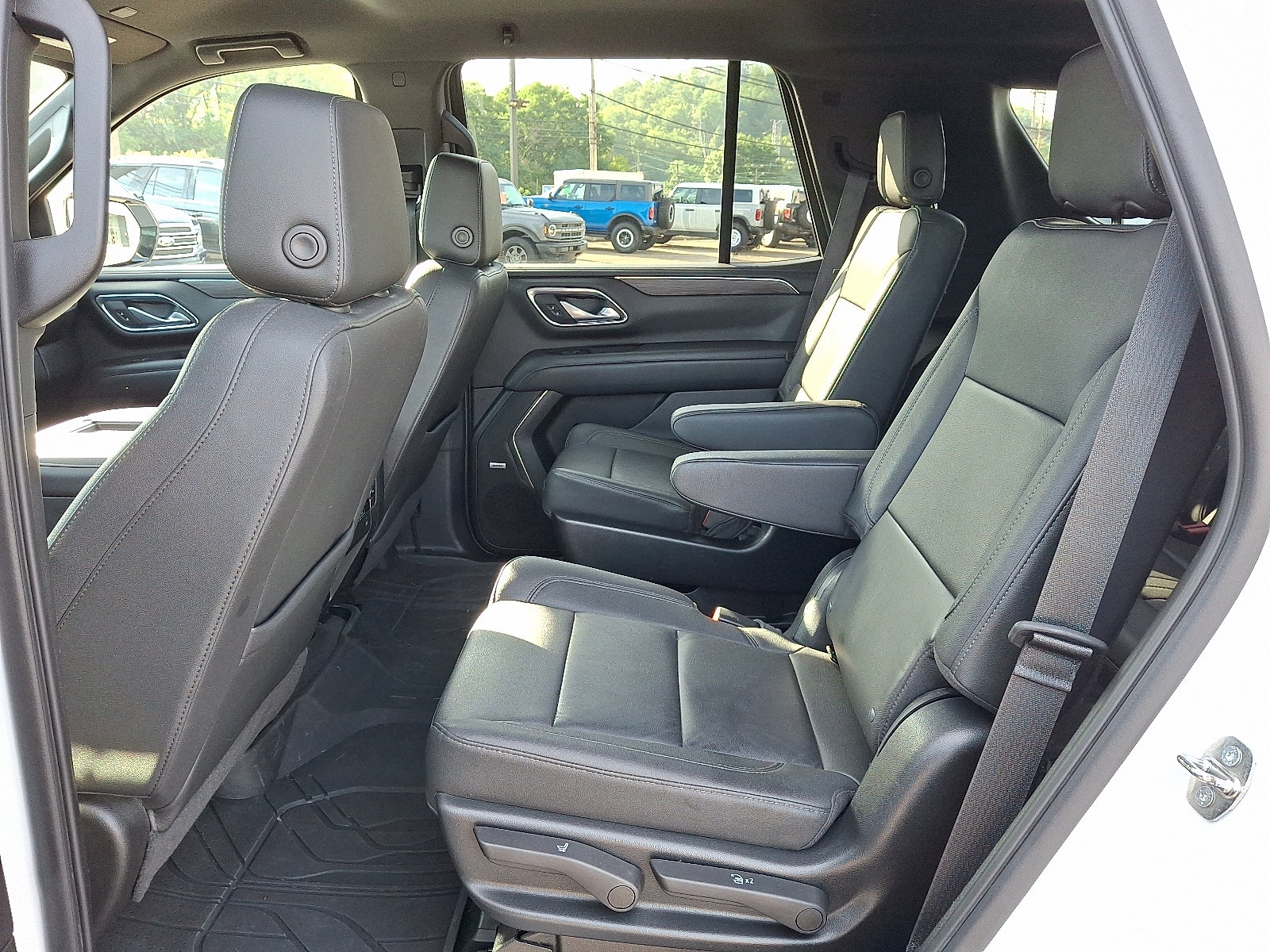 Used 2022 Chevrolet Tahoe Z71 AWD/4WD image 10