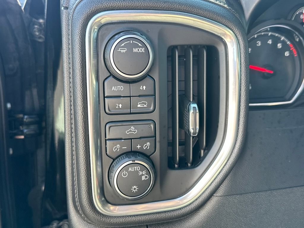 Used 2020 Chevrolet Silverado 1500 LT image 16
