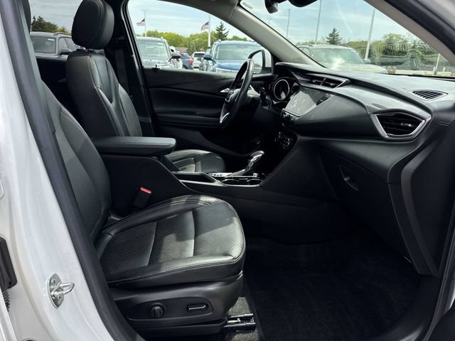 Used 2022 Buick Encore GX Essence w/ Experience Buick Package AWD/4WD image 28
