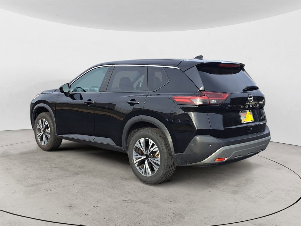Used 2023 Nissan Rogue SV image 6