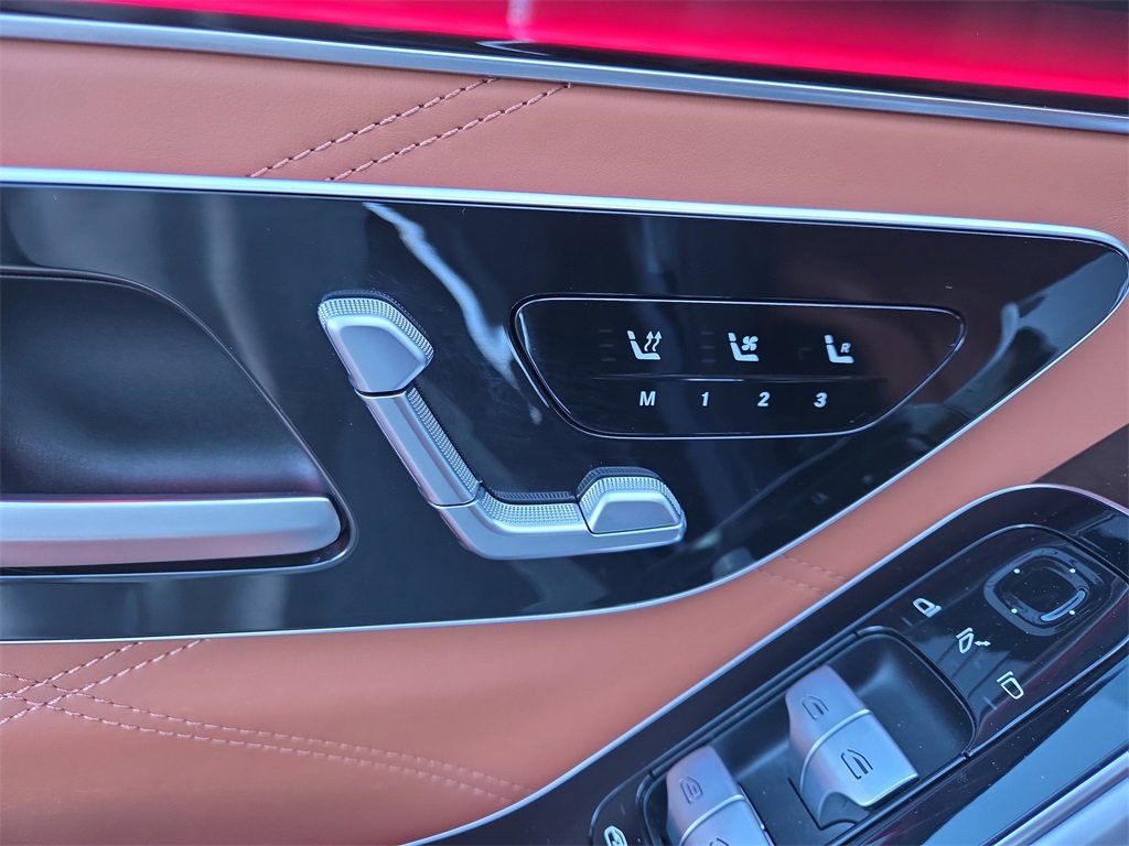 Certified 2024 Mercedes-Benz Maybach S 580 4MATIC image 11