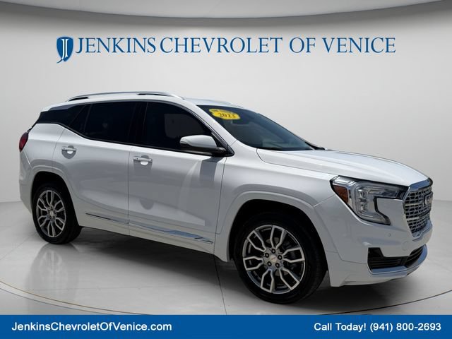 Used 2023 GMC Terrain Denali AWD/4WD image 1