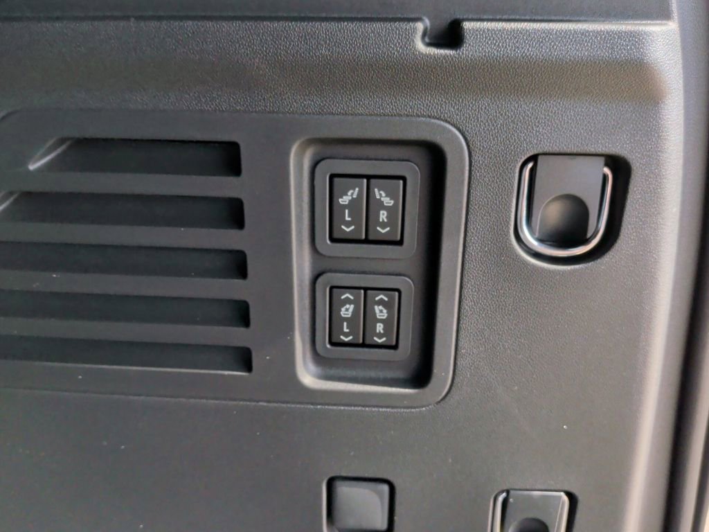 New 2026 GMC Acadia Denali w/ Super Cruise Package image 44