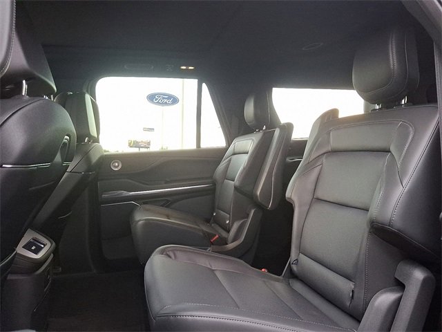 New 2025 Lincoln Navigator L Reserve w/ Jet Appearance Package image 5