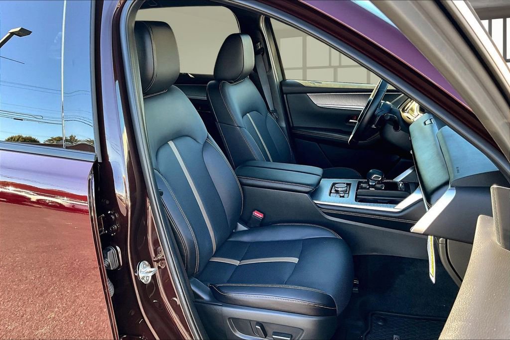 New 2026 MAZDA CX-90 3.3 Turbo w/ Premium Plus Pkg image 13