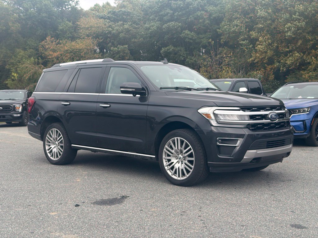 Used 2023 Ford Expedition Limited AWD/4WD image 1