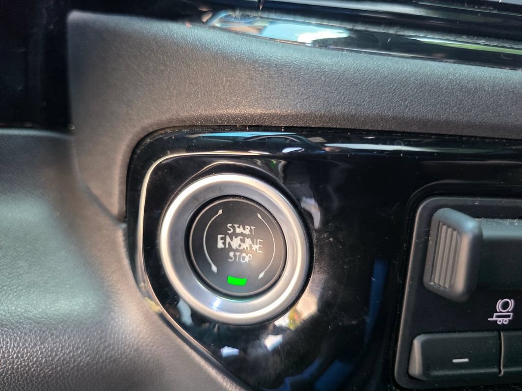 Certified 2024 Chevrolet Silverado 1500 ZR2 AWD/4WD image 21