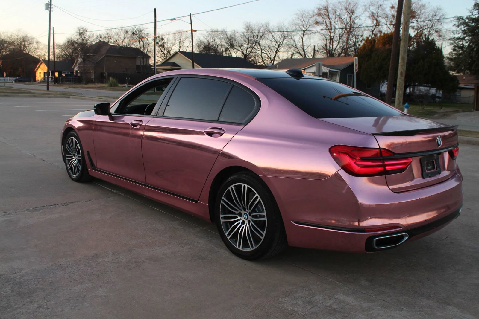 Used 2018 BMW 750i image 14