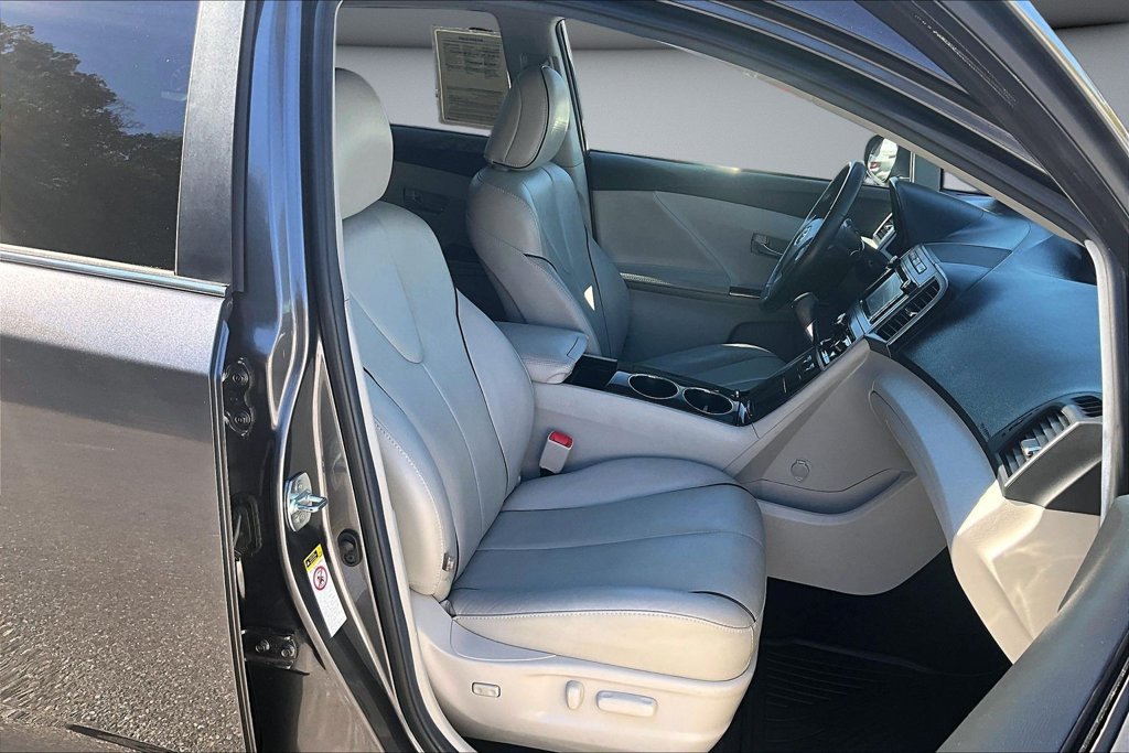 Used 2014 Toyota Venza XLE AWD/4WD image 29