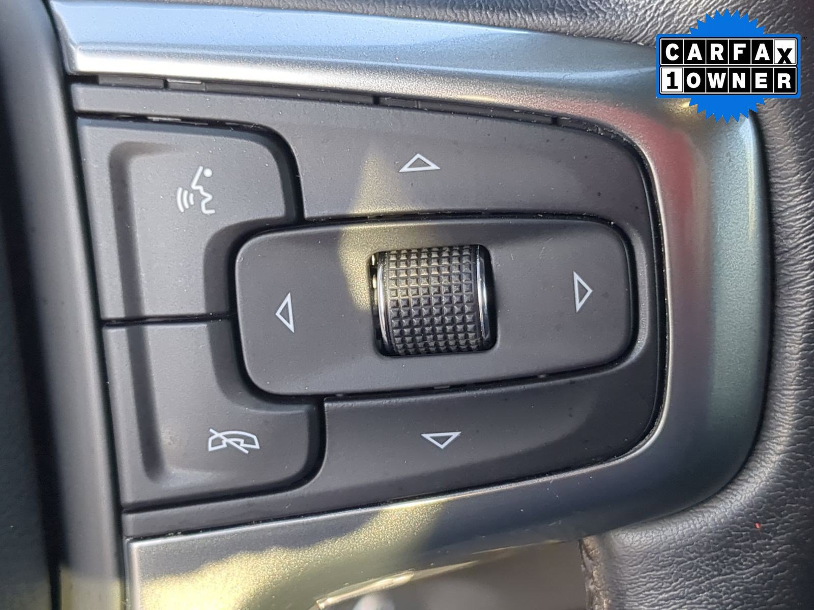 Used 2022 Chevrolet Tahoe LT w/ Luxury Package image 14