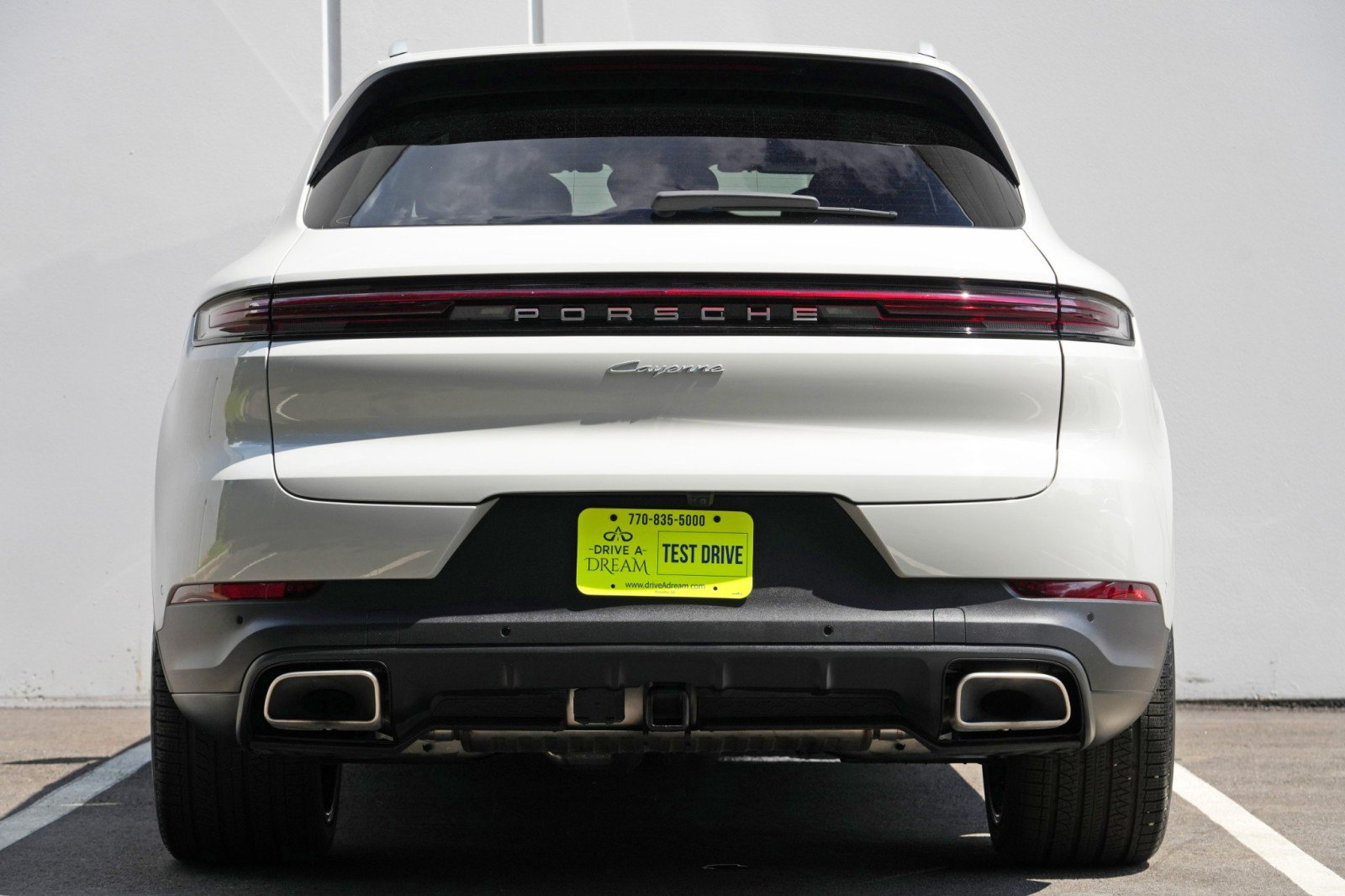 Used 2025 Porsche Cayenne w/ Premium Package Plus AWD/4WD image 11