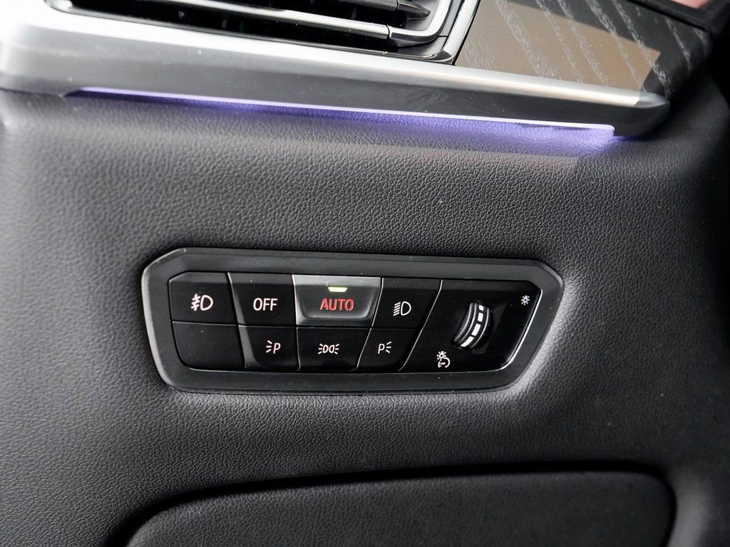 Used 2022 BMW X7 xDrive40i w/ Premium Package image 10