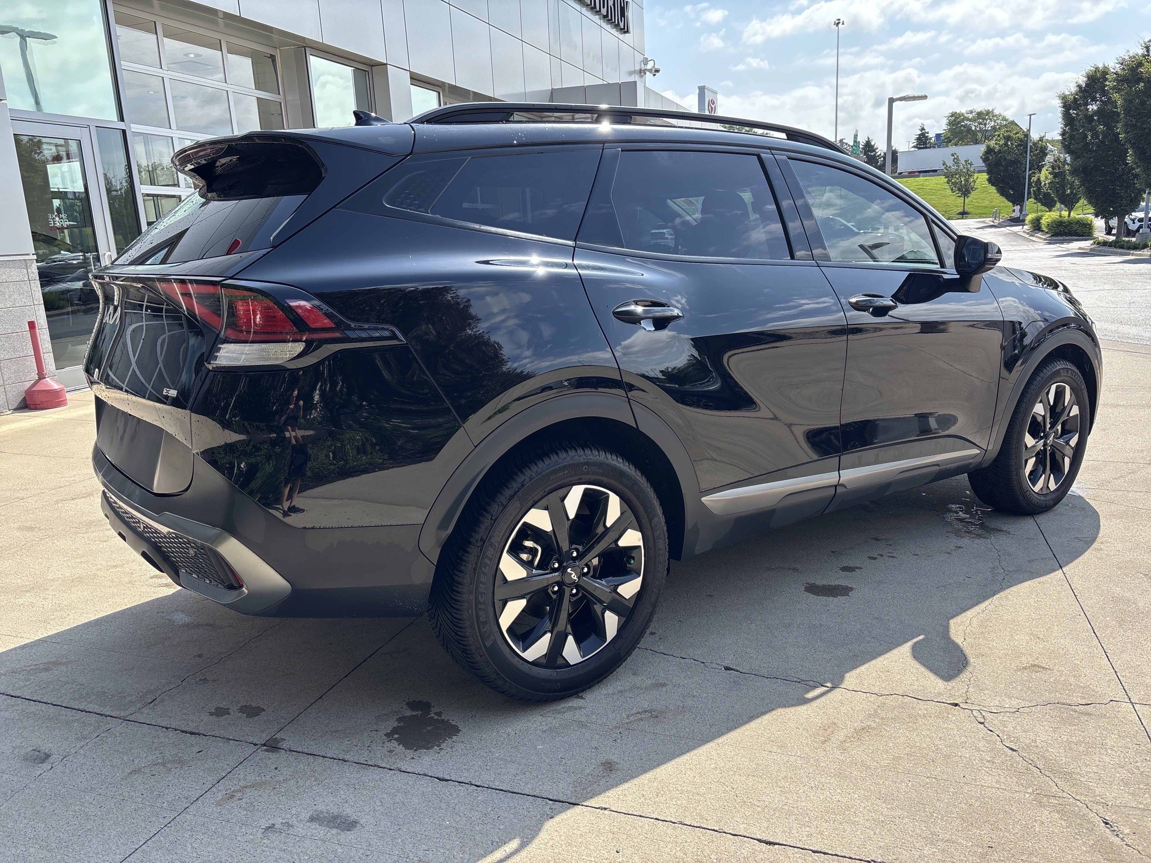 Used 2023 Kia Sportage X-Line w/ X-Line Premium Package AWD/4WD image 6