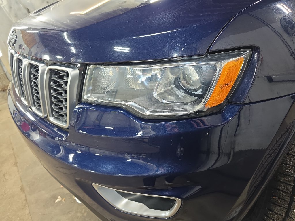 Used 2018 Jeep Grand Cherokee Limited AWD/4WD image 32