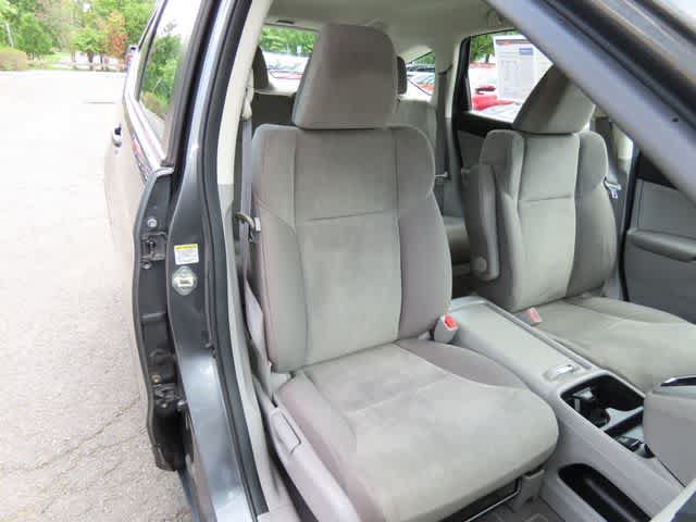 Used 2014 Honda CR-V LX image 16