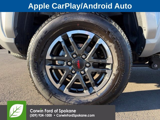 Used 2025 Toyota Tacoma TRD Sport AWD/4WD image 9