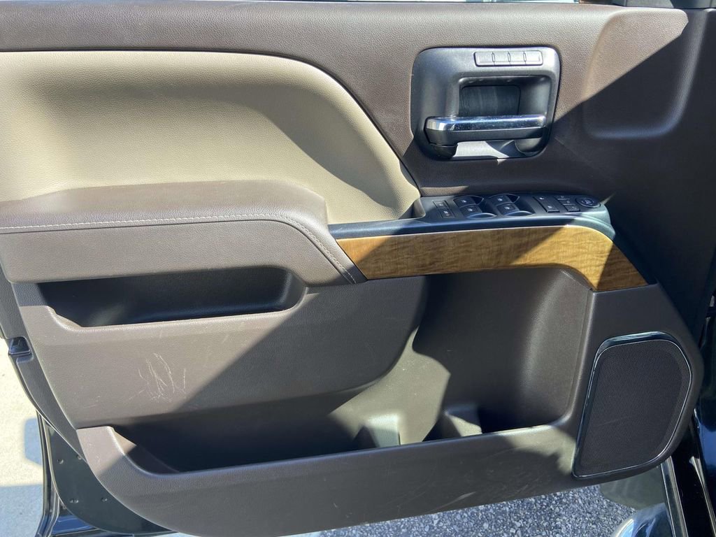 Used 2016 Chevrolet Silverado 1500 LTZ image 11