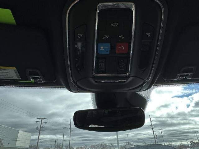 Certified 2023 Jeep Grand Cherokee Altitude image 30