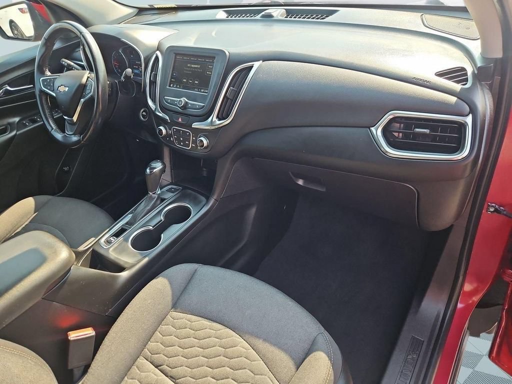 Used 2019 Chevrolet Equinox LT AWD/4WD image 32