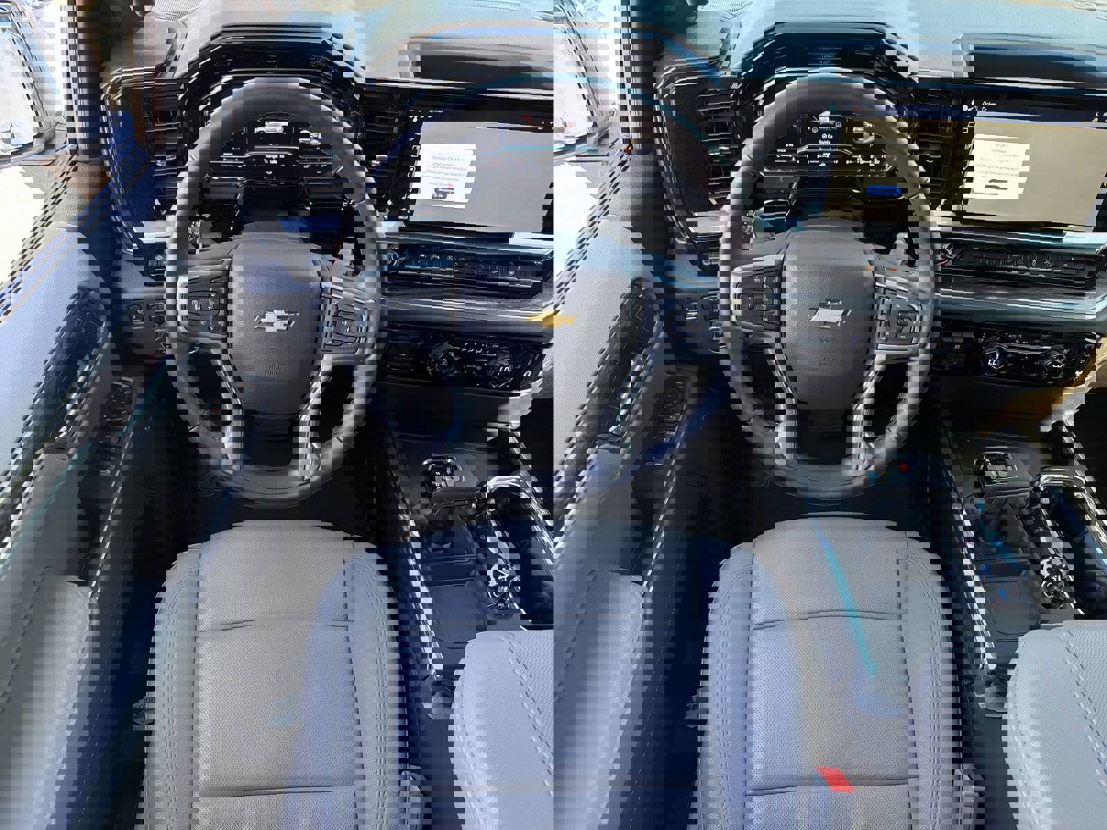 Used 2025 Chevrolet Silverado 1500 LTZ w/ LTZ Premium Package image 30