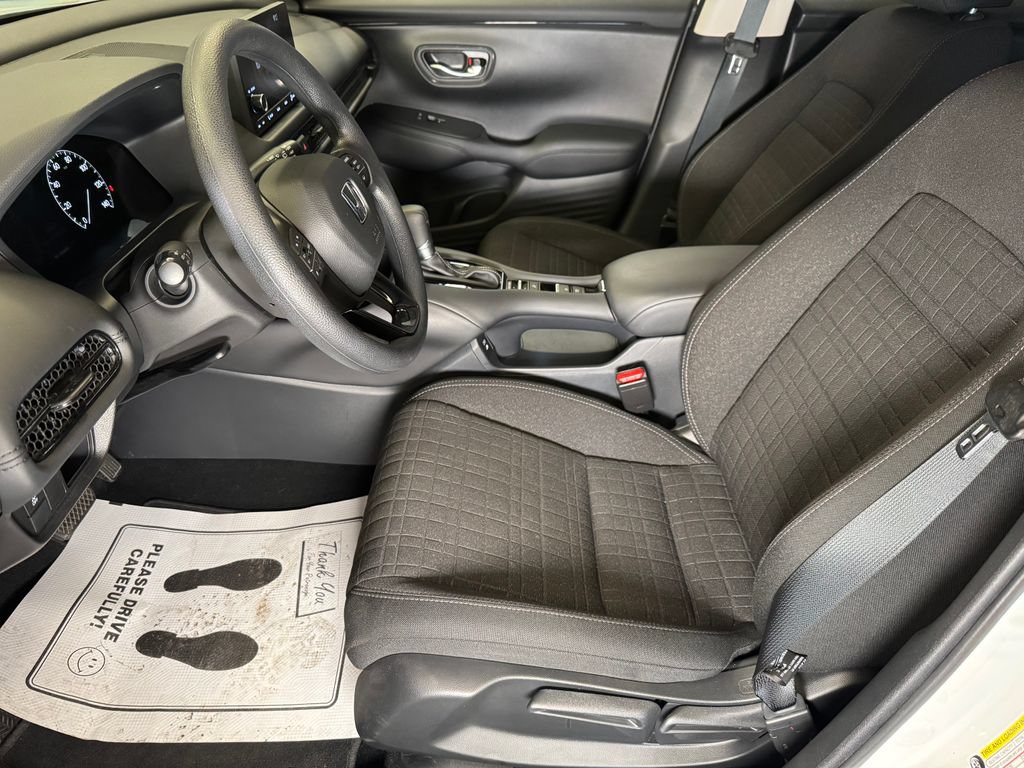 Used 2025 Honda HR-V LX image 20
