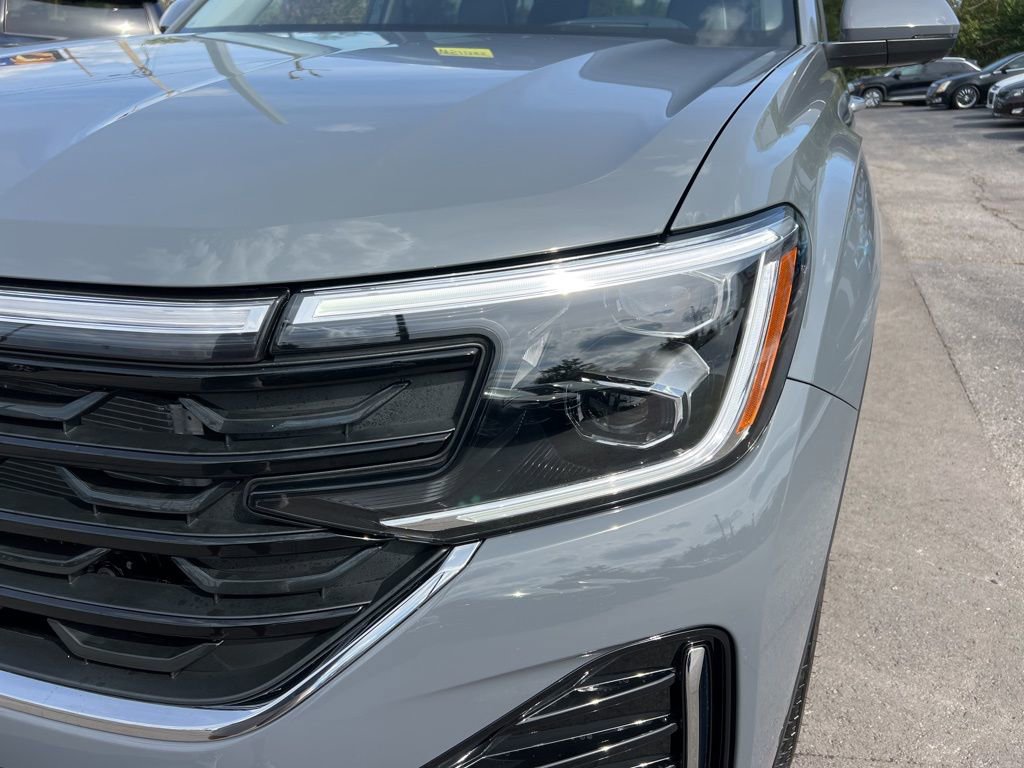 New 2026 Volkswagen Atlas SEL Premium R-Line image 9