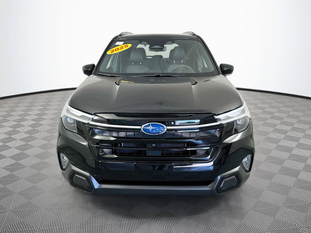 Used 2025 Subaru Forester Touring AWD/4WD image 4