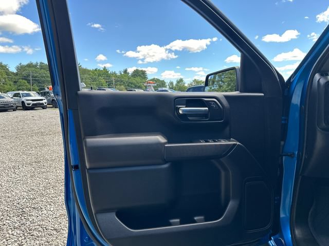 Used 2023 Chevrolet Silverado 1500 Custom AWD/4WD image 23