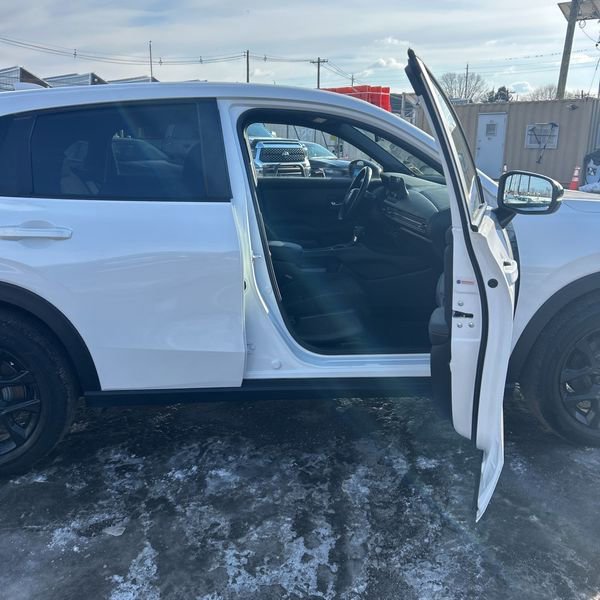 Used 2025 Honda HR-V Sport image 25