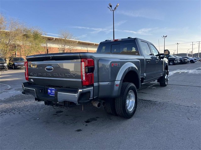 Used 2025 Ford F350 Lariat w/ Lariat Ultimate Package image 3