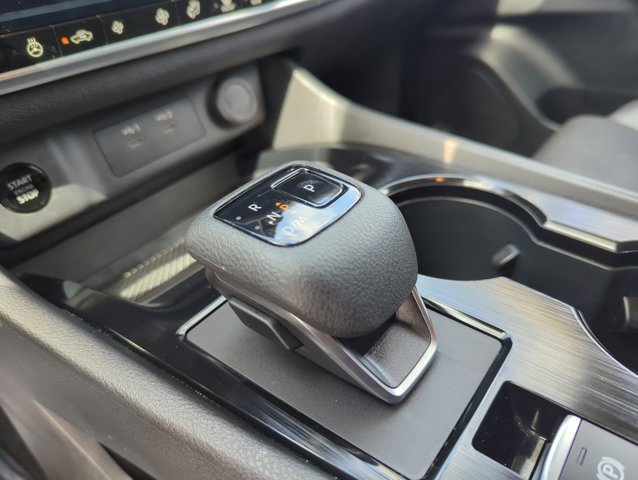 Used 2025 Nissan Rogue SV w/ SV Premium Package image 13