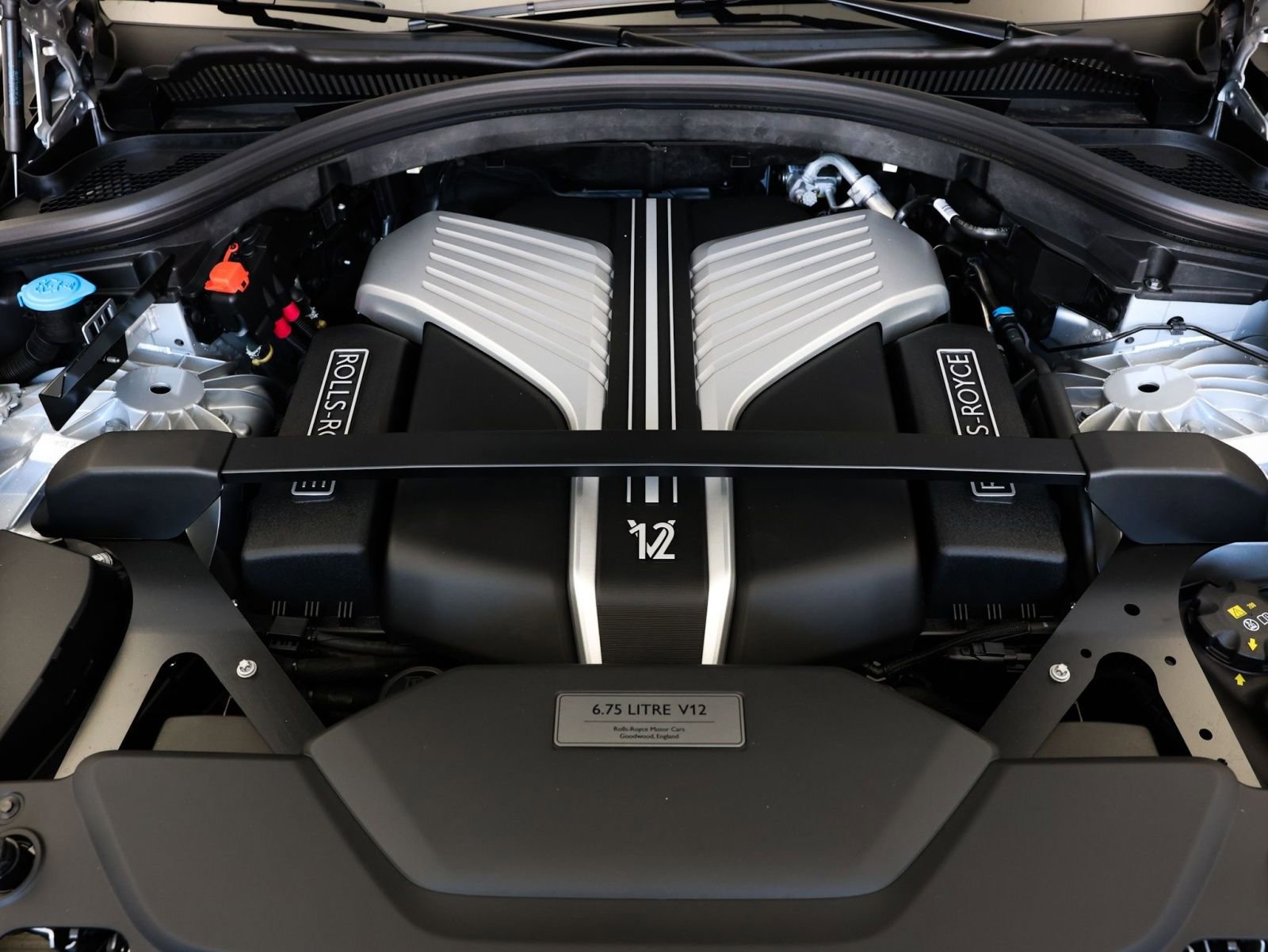 New 2026 Rolls-Royce Cullinan AWD/4WD image 25