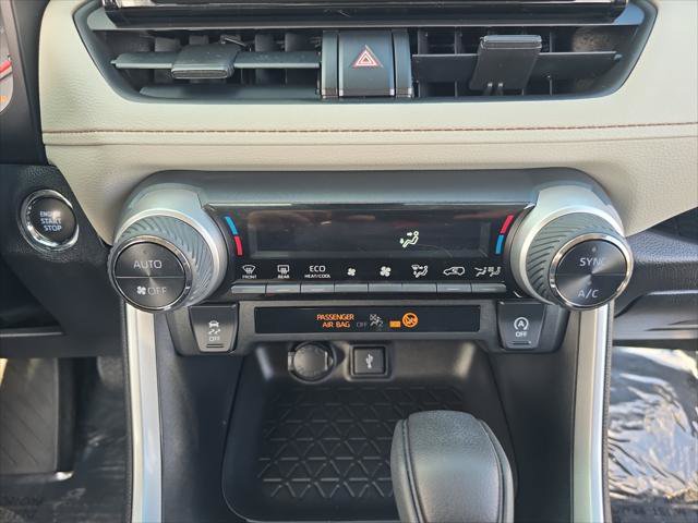Certified 2022 Toyota RAV4 XLE w/ Convenience Package FWD image 17