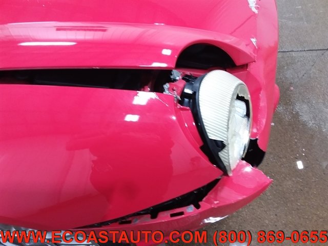 Used 2005 Ford Thunderbird Deluxe RWD image 15