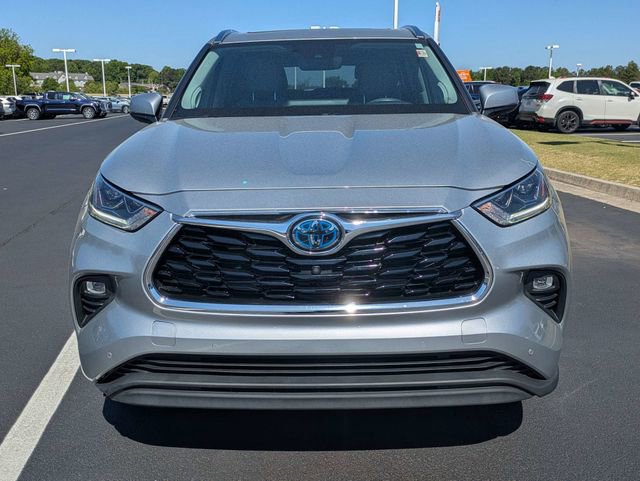 Used 2021 Toyota Highlander Limited FWD image 9