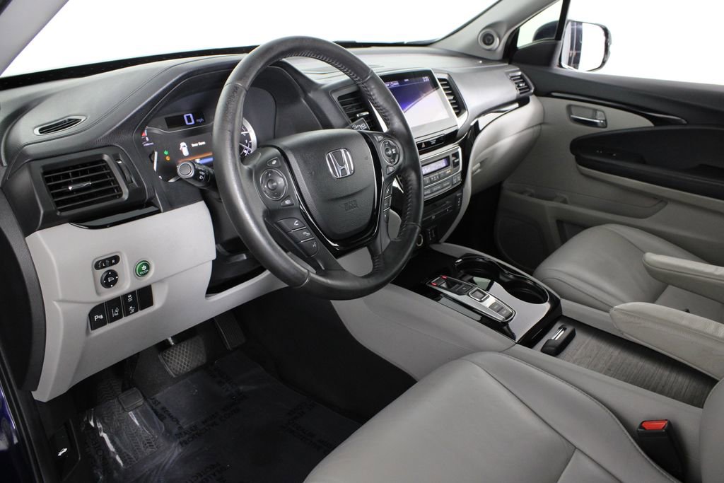 Used 2018 Honda Pilot Touring image 17