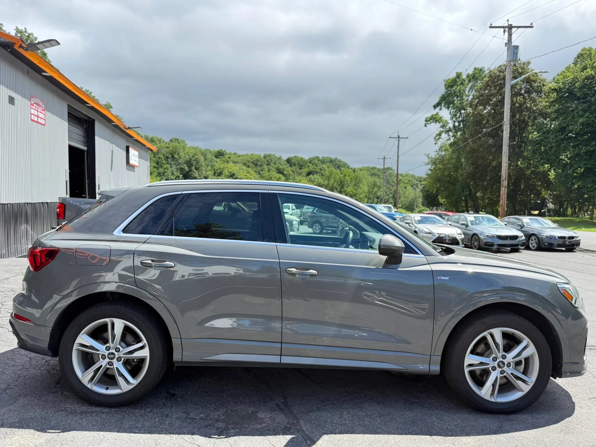 Used 2021 Audi Q3 2.0T Premium Plus w/ Premium Plus Package AWD/4WD image 7