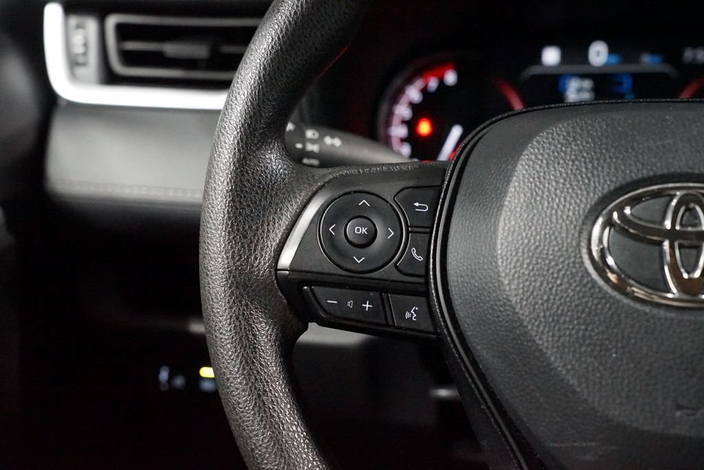Certified 2025 Toyota RAV4 XLE FWD image 14