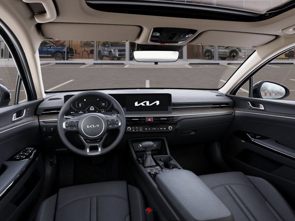 New 2025 Kia K5 EX FWD image 14