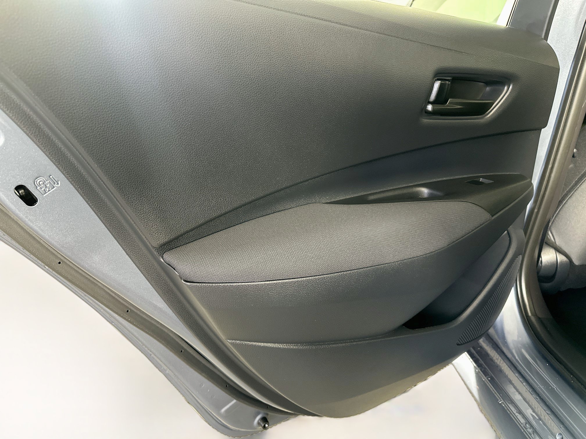 Used 2026 Toyota Corolla LE FWD image 25