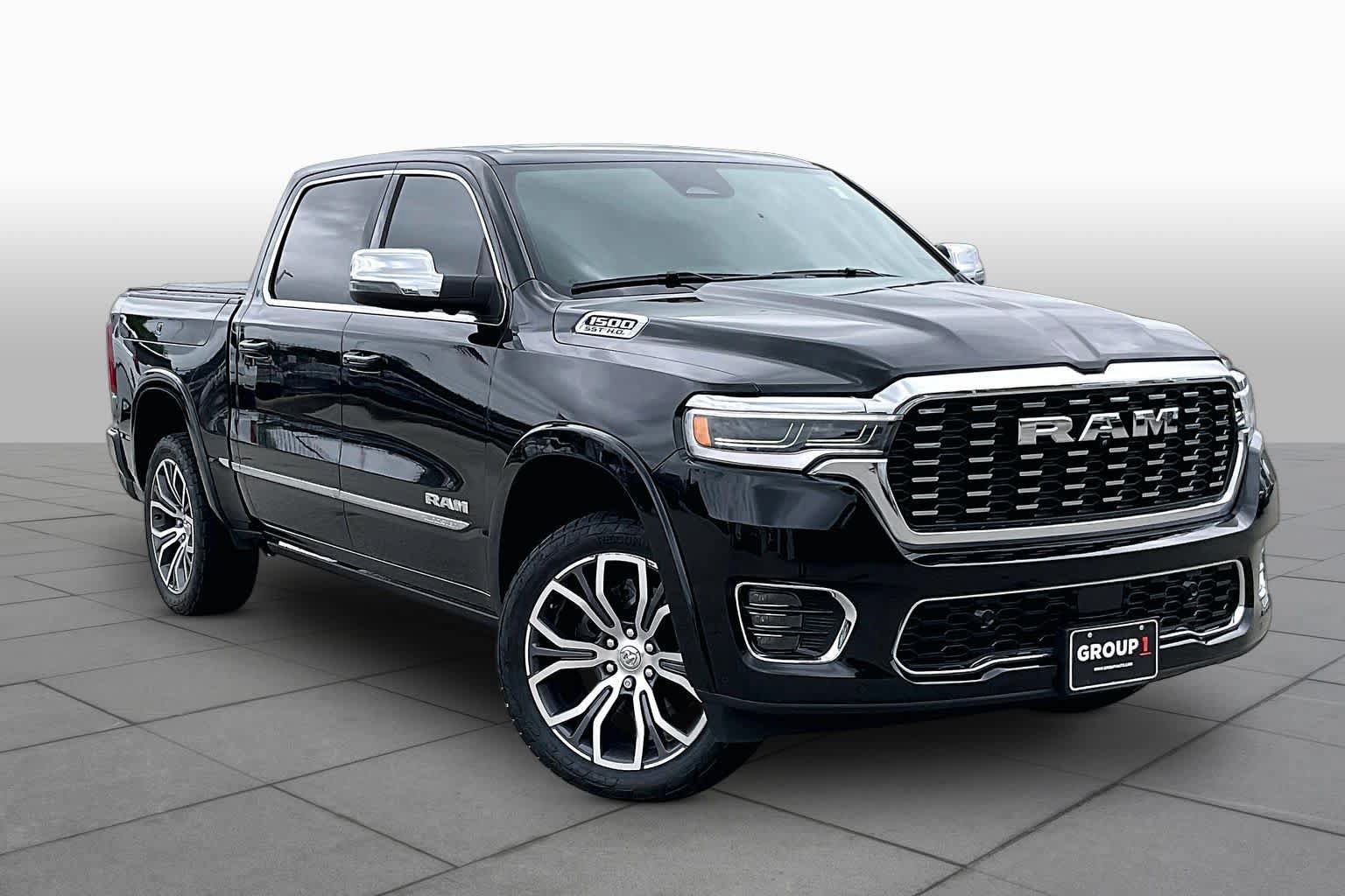 Used 2025 RAM 1500 Tungsten AWD/4WD image 4