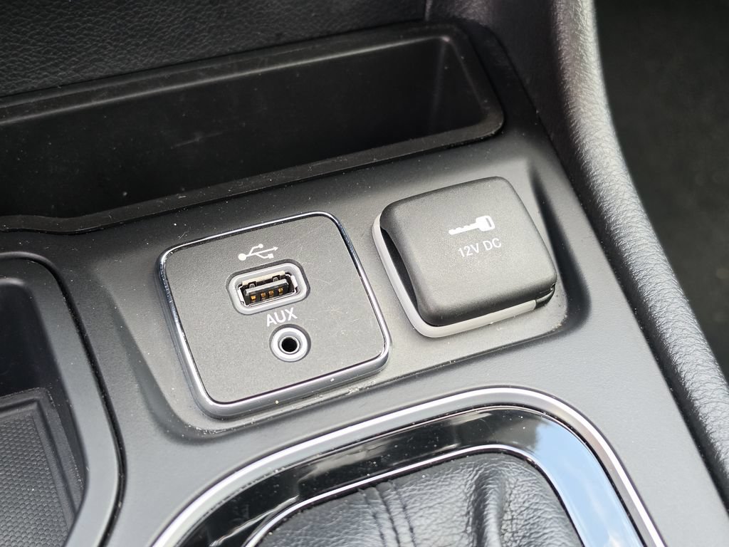 Certified 2019 Jeep Cherokee Limited FWD image 23