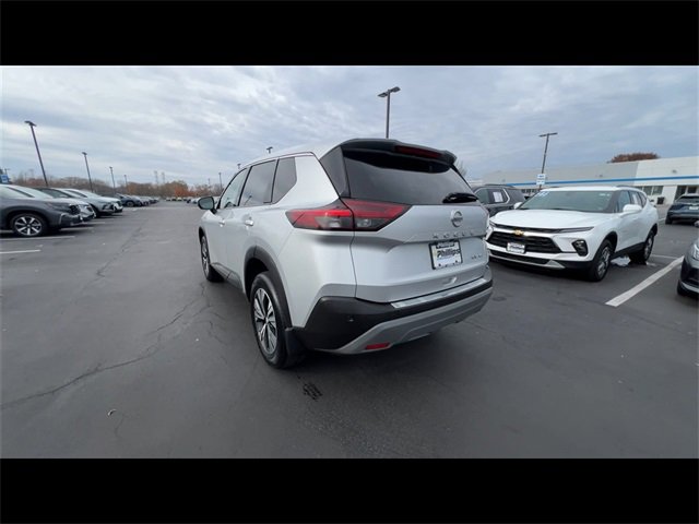 Used 2021 Nissan Rogue SV image 6
